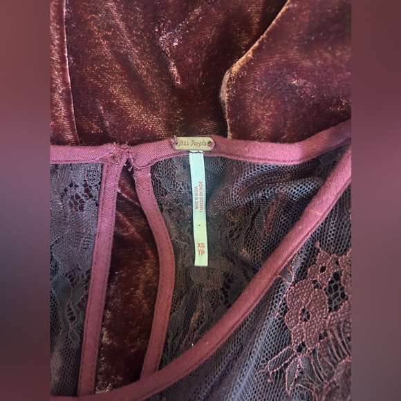 Free People Marlie Lace Velvet Corset Long Sleeve Mini Dress in Garnet Size XS - Picture 10 of 11